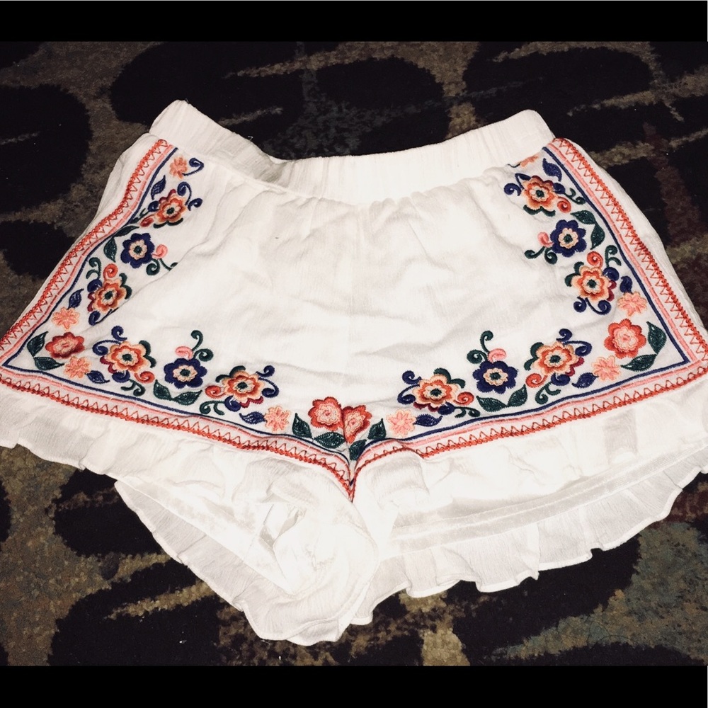 SHORTS. ♥️♥️♥️♥️♥️